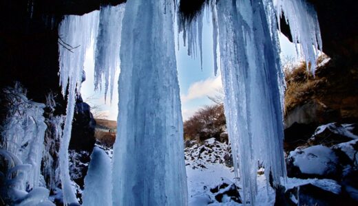 【阿蘇三大氷】数年に1度⁉︎冬の阿蘇観光で見たい絶景：樹氷につららに氷瀑(凍る滝)に！