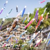 【杖立温泉・鯉のぼり祭り】3000匹以上！全国的に有名な春のイベント！｜阿蘇・小国町
